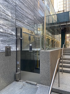 accès au bâtiment ascenseur