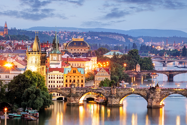 A picture of Prague and its many bridges.